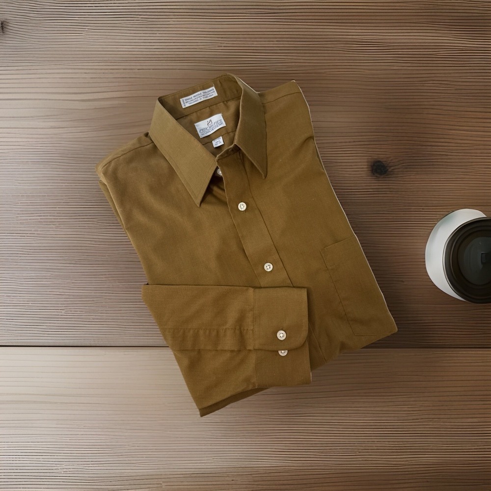PRIORITIES by Van Heusen Shirt‎ Mens Long Sleeve Size 16 1/2 32/33, Brown